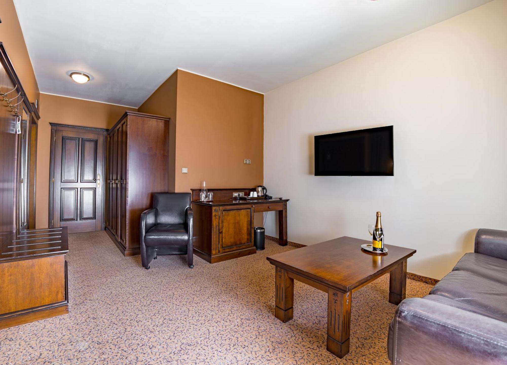 Aplend Wellness Hotel Borovica Strbske Pleso Exterior photo
